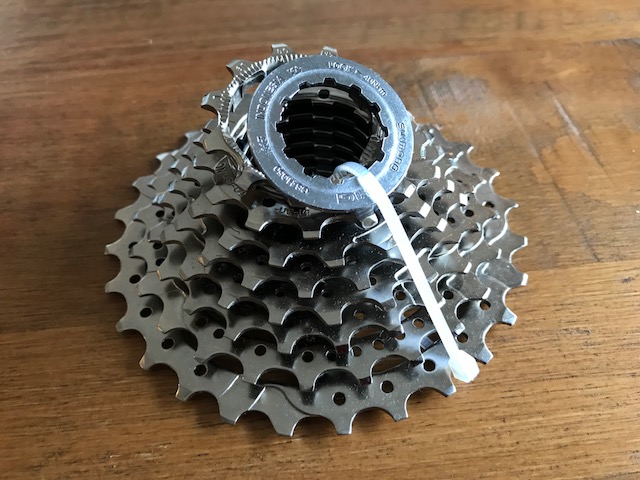 自転車 スプロケットの歯数は表示してないのか