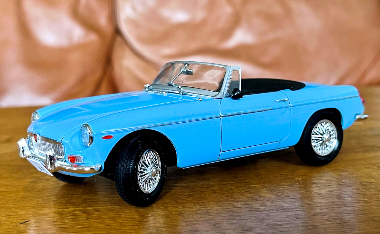 アオシマ1/24 MGB 完成品 AOSHIMA 1/24 MG-B 1967 Model (MK-1) Euro Sports Club series