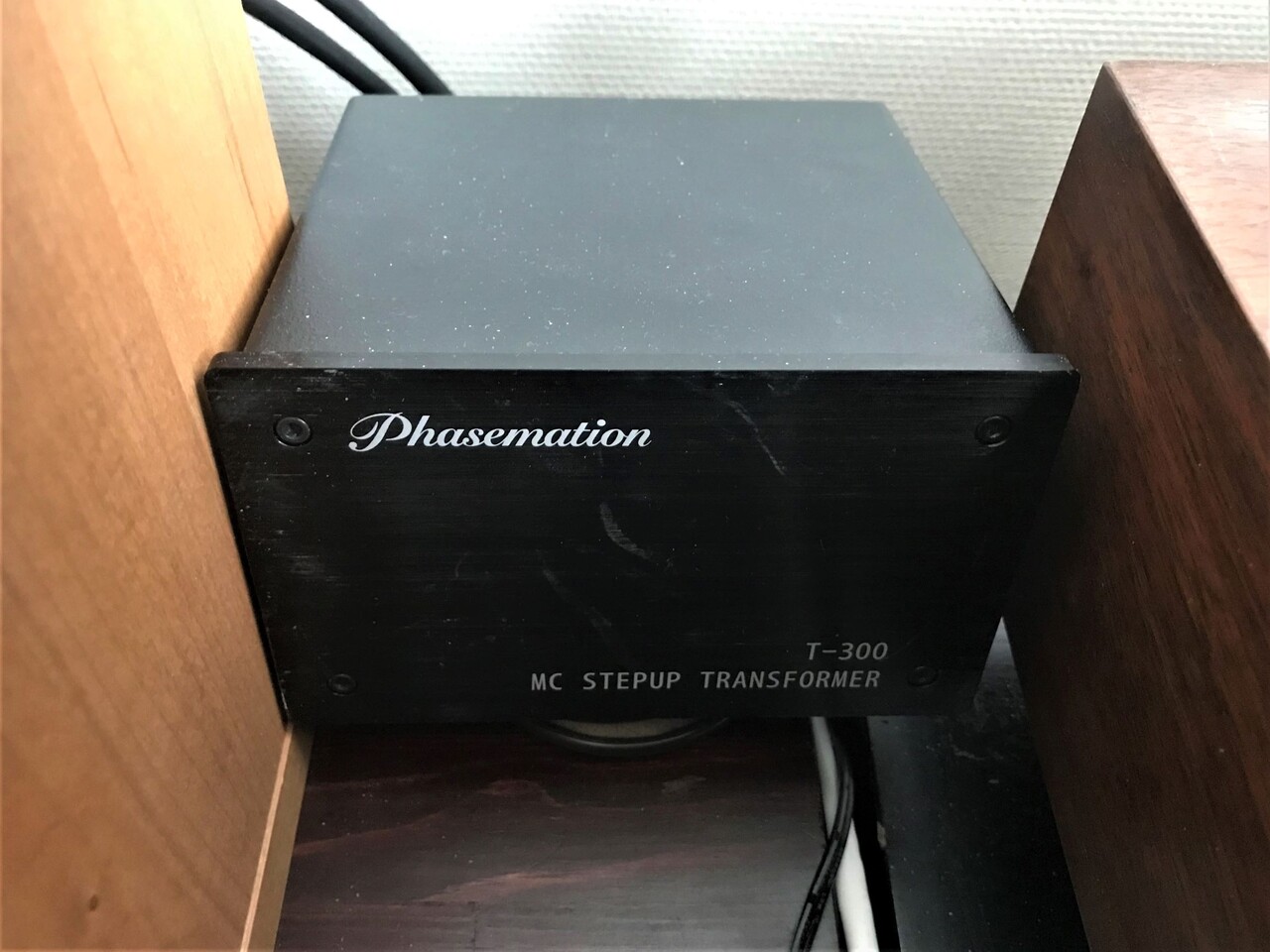 MC昇圧トランスT-300とパワーコンディショナーAV-P250 : 燃える MC昇圧トランスT-300とパワーコンディショナーAV-P250 : 燃える
