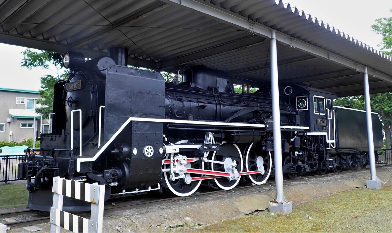 釧路のc58型蒸気機関車 燃えるゴミは明日
