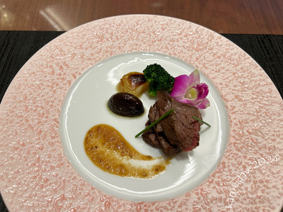 北海道牛フィレ肉のポワレ