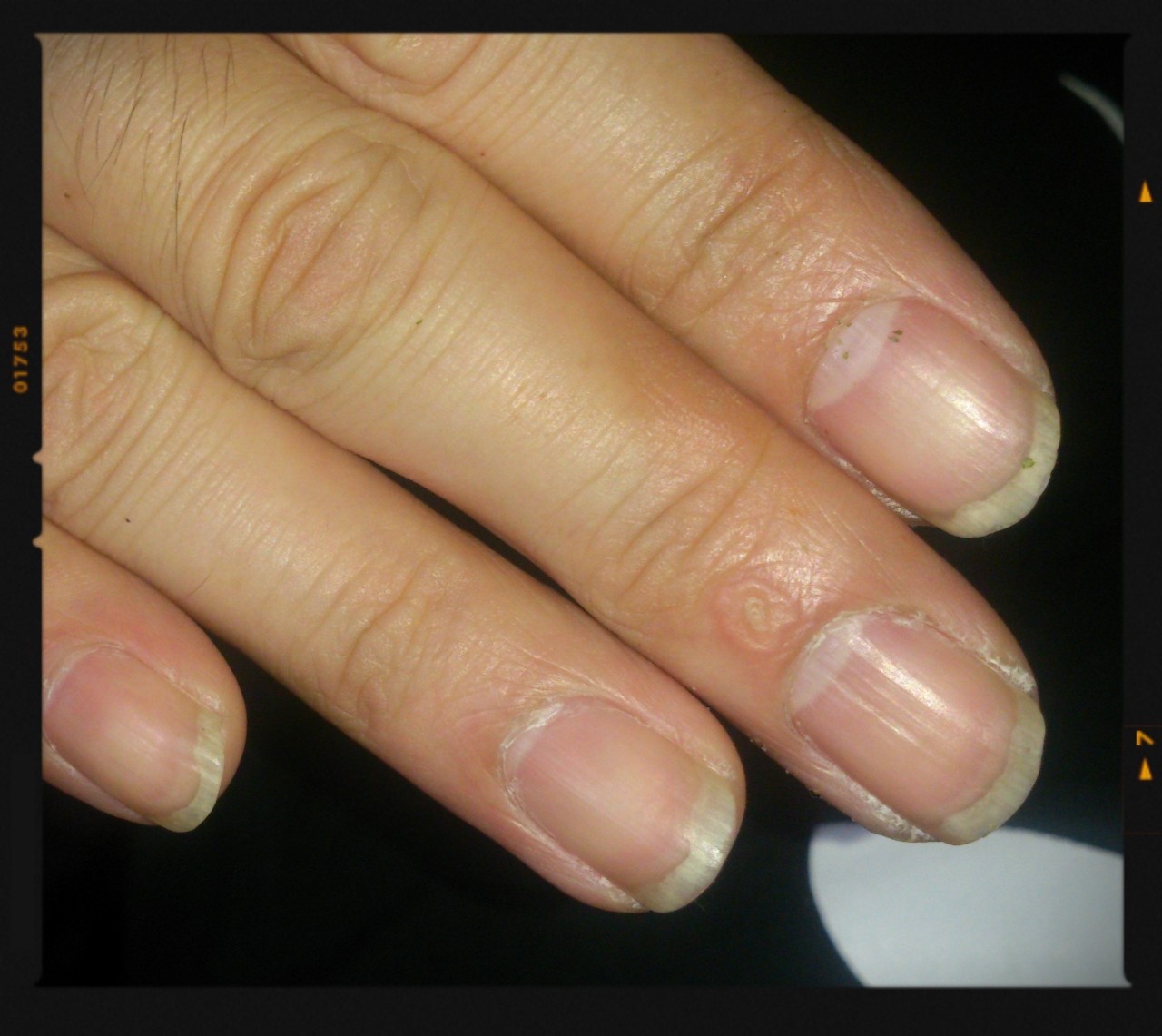 メンズネイル キレイに甘皮ケア にゃーこネイル