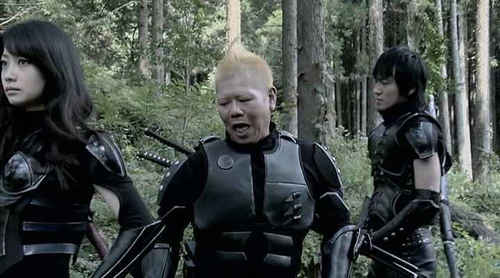 忍者ｖｓエイリアン Ninja Vs Alien Arbeiten Macht Frei 働けば自由になれる