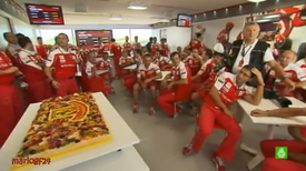 アロンソの誕生日を祝う準備完了、フェラーリ