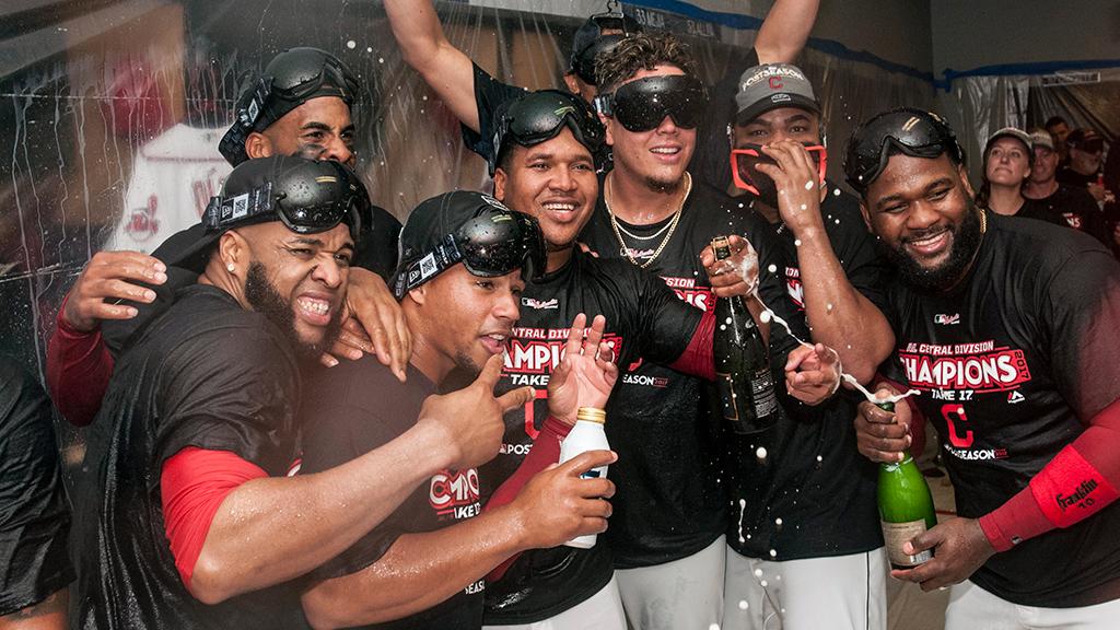インディアンスがシャンパンファイト オルソン3試合連続hr ツインズ打線爆発など今日のトピックス Mlb Note インディアンスがシャンパンファイト オルソン3試合連続hr ツインズ打線爆発など今日のトピックス Mlb Note