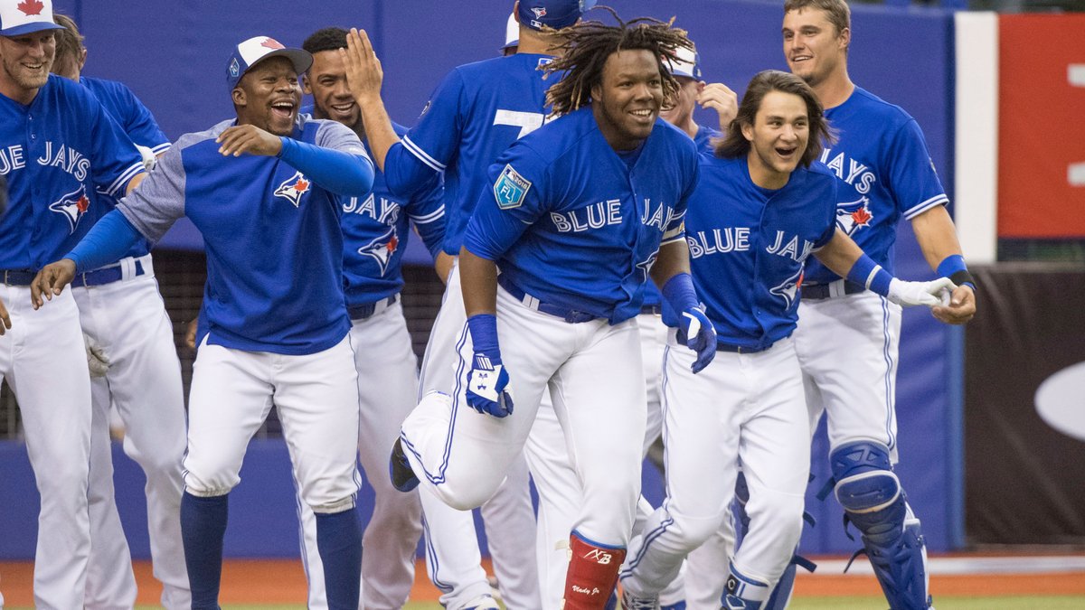 ブルージェイズのゲレーロjr が父がプレーした球場でサヨナラhr Mlb Note