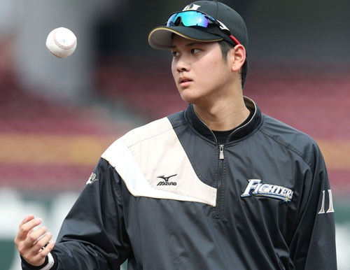 3大野球関係のかっこよすぎる画像 西武涌井の奇跡の1枚 マウロ ゴメスホームラン確信バット投げ