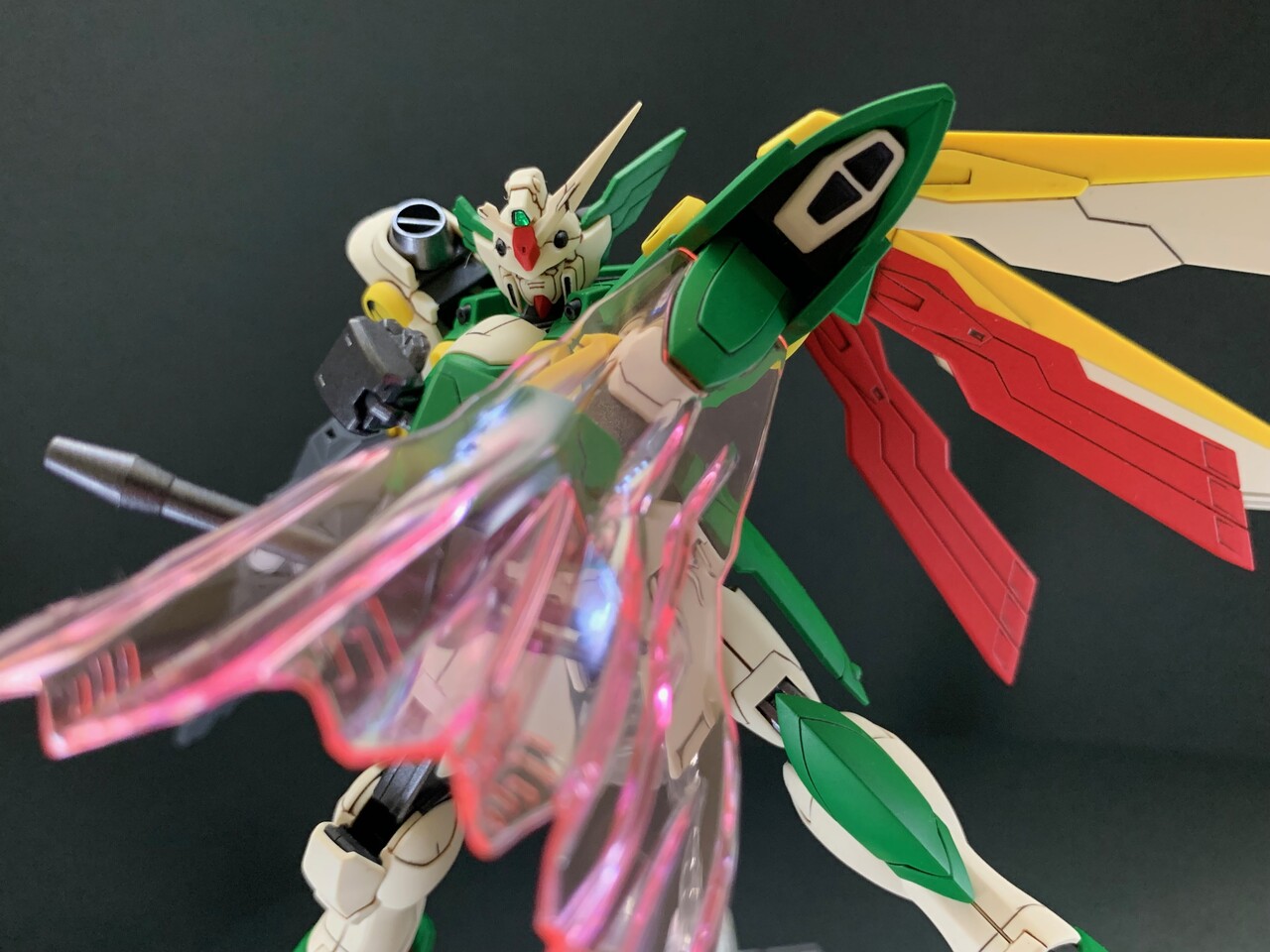 【ガンプラ完成品】HG ウイングガンダム フェニーチェ 全塗装 HGBF ウイングガンダム 風フェニーチェリナーシタ｜96模型店