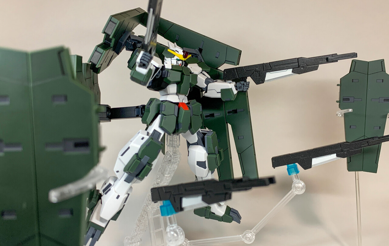 爆買い!】 HG ガンダムサバーニャ 最終決戦仕様 mubc.edu.bd