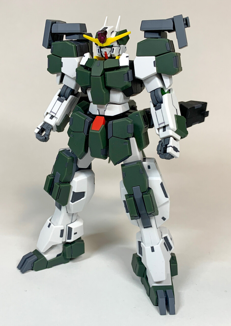 HG ガンダムサバーニャ (最終決戦仕様)　全塗装　完成品　ガンプラ HG サバーニャ最終決戦仕様 全塗装 ガンプラ G 1/144 ガンダム