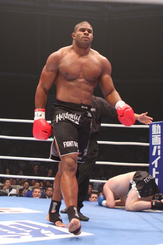 Ufc これで笑っているのはおかしい オーフレイムの唇パックリkoショットにファンの間に戦慄走る マッスルマン速報 Ufc これで笑っているのはおかしい オーフレイムの唇パックリkoショットにファンの間に戦慄走る マッスルマン速報