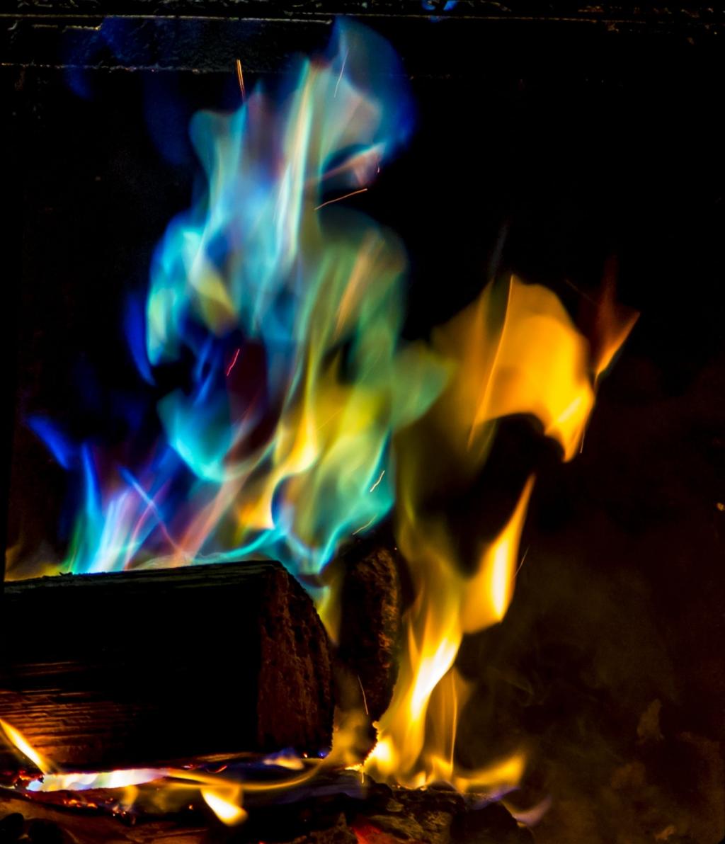 かがり火 スターの壁紙の色の炎 木 火 炎 焚き火 暖炉 高精細の画像 材料を入力します 壁紙