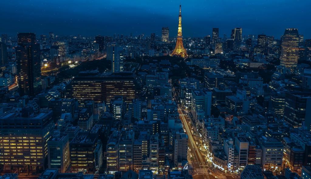 1366x768壁紙 東京 日本 東京タワー 夕方 夜の街 塔 超高層ビル 高精細の画像 材料を入力します 壁紙