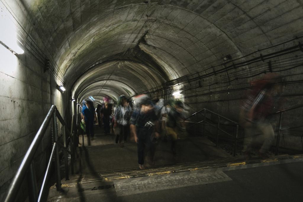 階段登る道後駅 高精細の画像 ツnnドの取得壁紙素材入力します 壁紙 階段登る道後駅 高精細の画像 ツnnドの取得壁紙素材入力します 壁紙