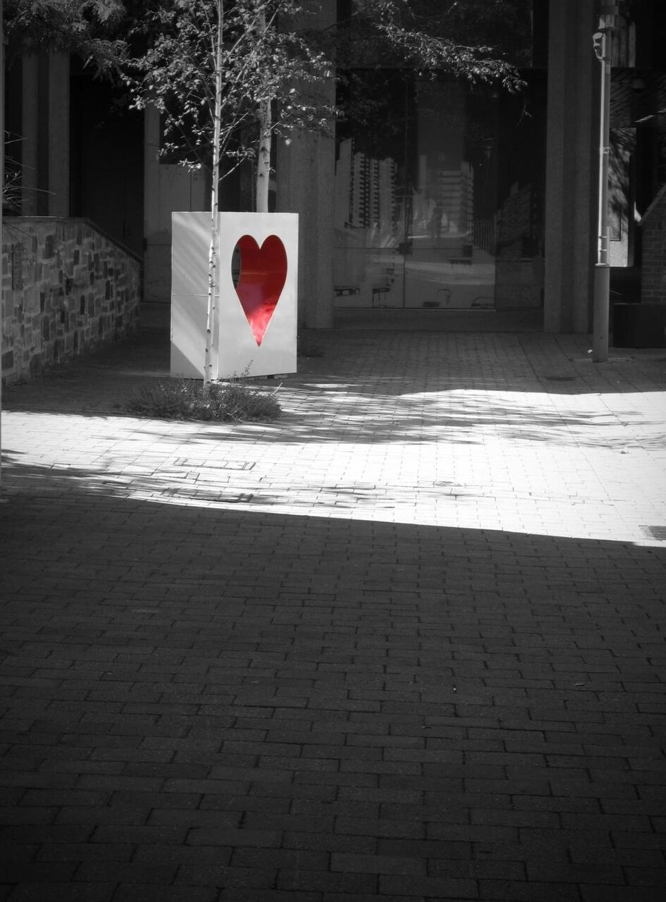 ハート 赤 黒と白の壁紙 愛 ロマンス バレンタインデー ロマンス シンボル 高精細の画像は 材料を入力します 壁紙