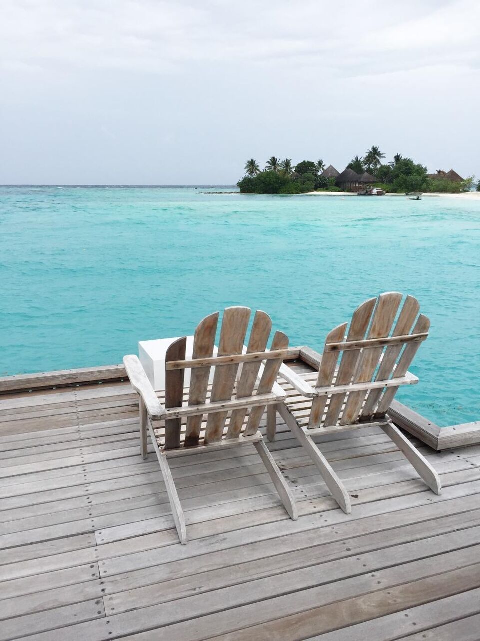 四季は 寒さ モルディブ 海 ビーチ 水 椅子は 高精細の画像は 壁紙iphoneい無地の白いシートを入力します 壁紙