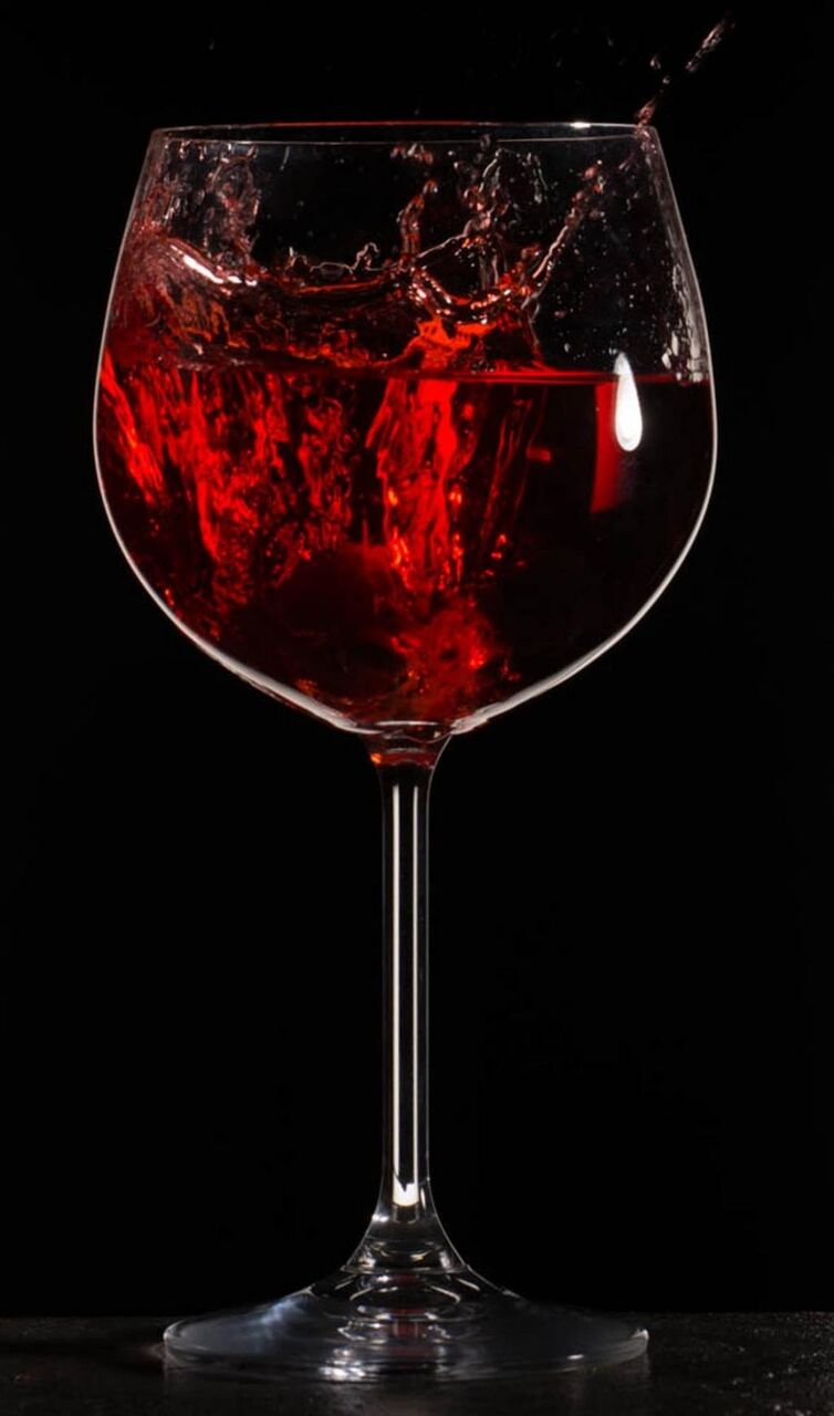 スプラッシュ ワイン Uメルク壁紙飲み物 液体 ガラス 赤 ワイングラス 高精細の画像は 材料を入力します 壁紙