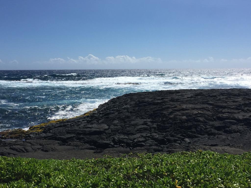海 ブラックサンドビーチ ハワイ 高精細画像 里里ka Ra壁紙素材を入力してください 壁紙