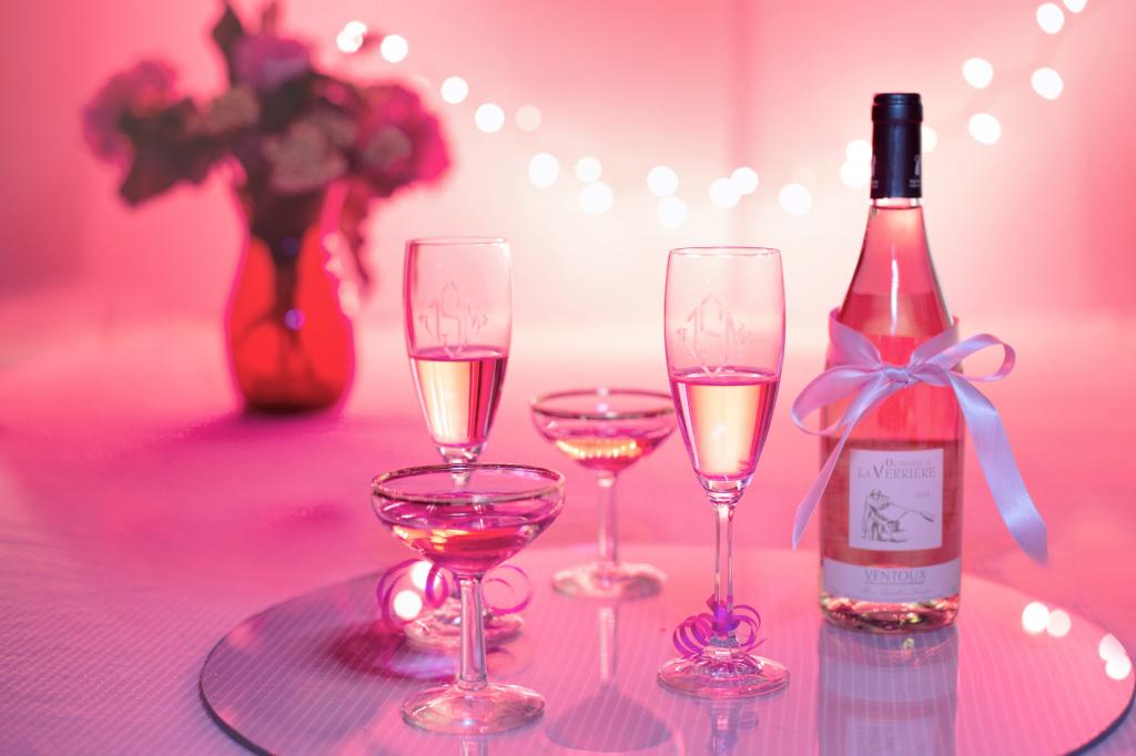 ピンク ワイン シャンパン お祝い ピンク 市ゃお私の叫びのバレンタインデーの壁紙iphone 結婚式 パーティー 高精細の画像 材料を入力します 壁紙