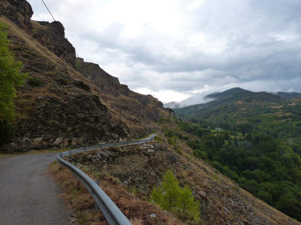 農村道路 Pyreneeカタロニア 風景 山 嵐 パリャーズ スビラー 高精細の画像 韓国車に戻っ壁紙素材 壁紙 農村道路 Pyreneeカタロニア 風景 山 嵐 パリャーズ スビラー 高精細の画像 韓国車に戻っ壁紙素材 壁紙
