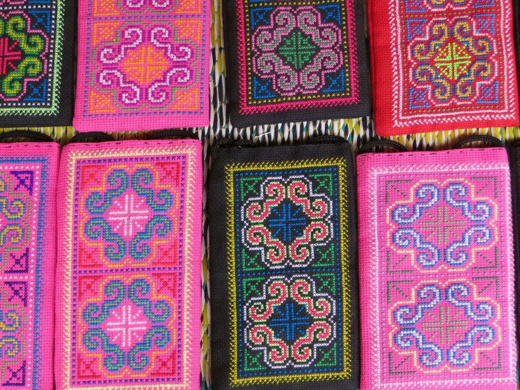 ラオス 刺繍 シルク産業 市場 色 韓国 高精細画像 壁紙 ピンク グリーンiphone 材料入力します 壁紙