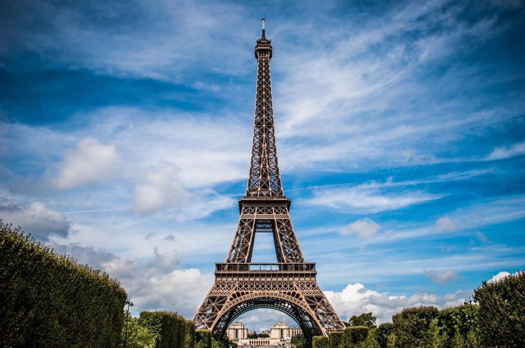 フランス ビデオゲームュアヒカルはパリ 風景 エッフェル塔 パリの壁紙持つniセンターを保持している 材料を入力します フランス 有名な場所 塔 高精細画像 壁紙