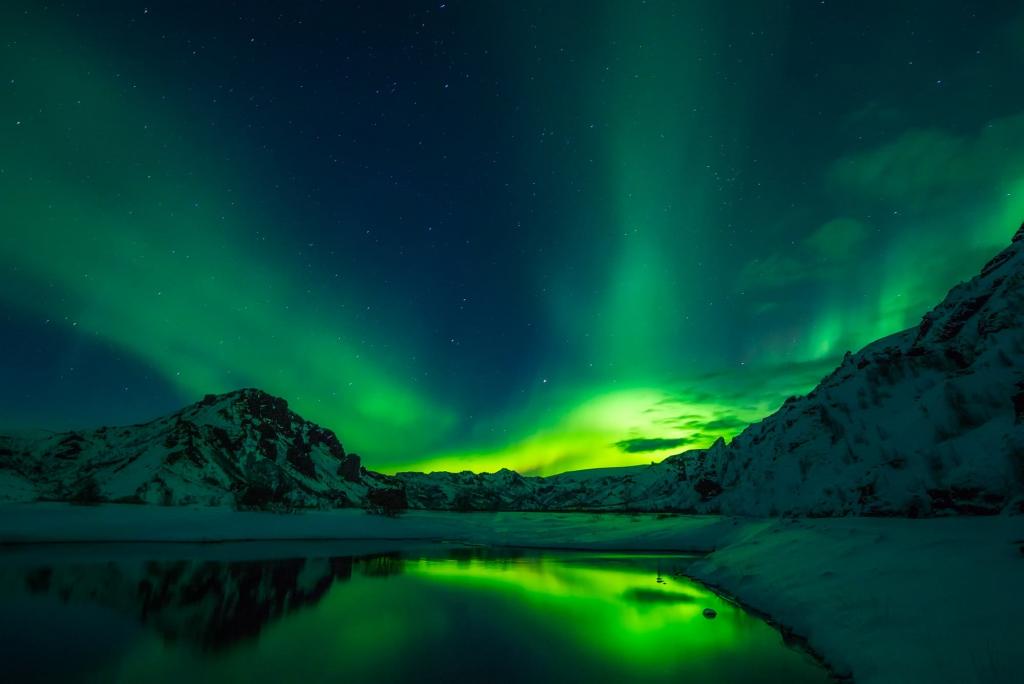 アイスランド 北極星座の壁紙光 オーロラ 美しい 夕日 夜空 高精細画像 材料入力します 壁紙