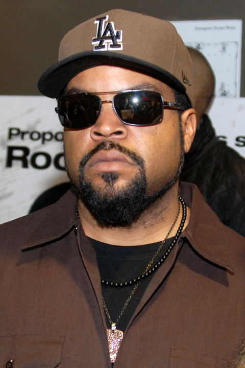 Ice-Cube_2014-01-09-Chicago-photoby-Adam-Bielawski