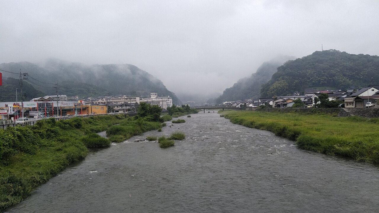 ���ߡ��ˤդäƤ���