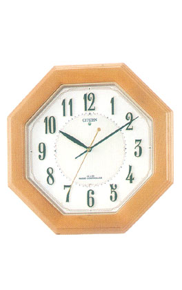 シチズン暗くなると文字板中央が光り音の静かな電波時計ネムリーナ