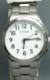オールアラビア数字文字板のCITIZENメンズウオッチ アテッサ ソーラー電波時計ATD53-2847