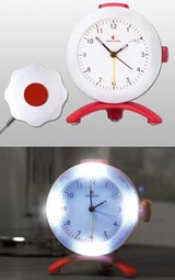 光、音、振動でアラーム時間と電話着信をお知らせする多機能時計