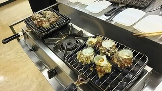 サザエは醤油とお酒でつぼ焼きに