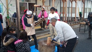 餅つきは祭りだ!