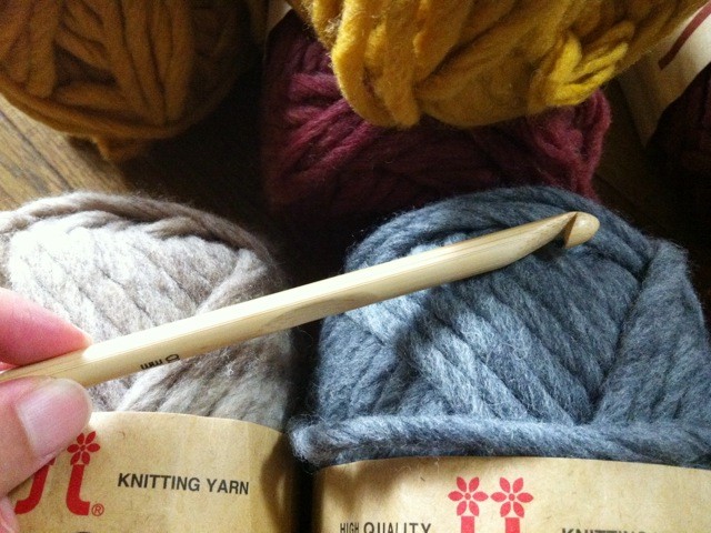 ブランケットを編み始めました むくげの花