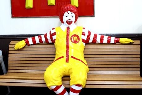 数年前のネット民「らんらんるーwwwwwフタエノキワミアッー！wwww」