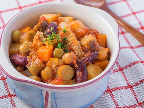 (ヽ´ん`)「ほいよ、これが俺が作ったホックホクのポークビーンズね」