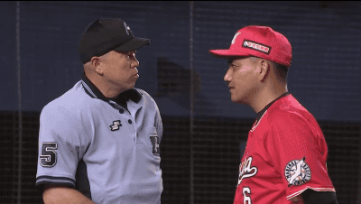 井口監督と審判 仲直りのキスをする なんでも受信遅報 なんj おんjまとめ 井口監督と審判 仲直りのキスをする なんでも受信遅報 なんj おんjまとめ