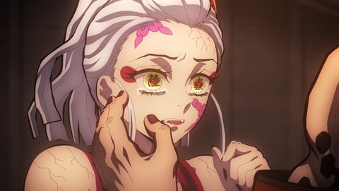 【悲報】上弦の６さん、どう考えても４と５より強い