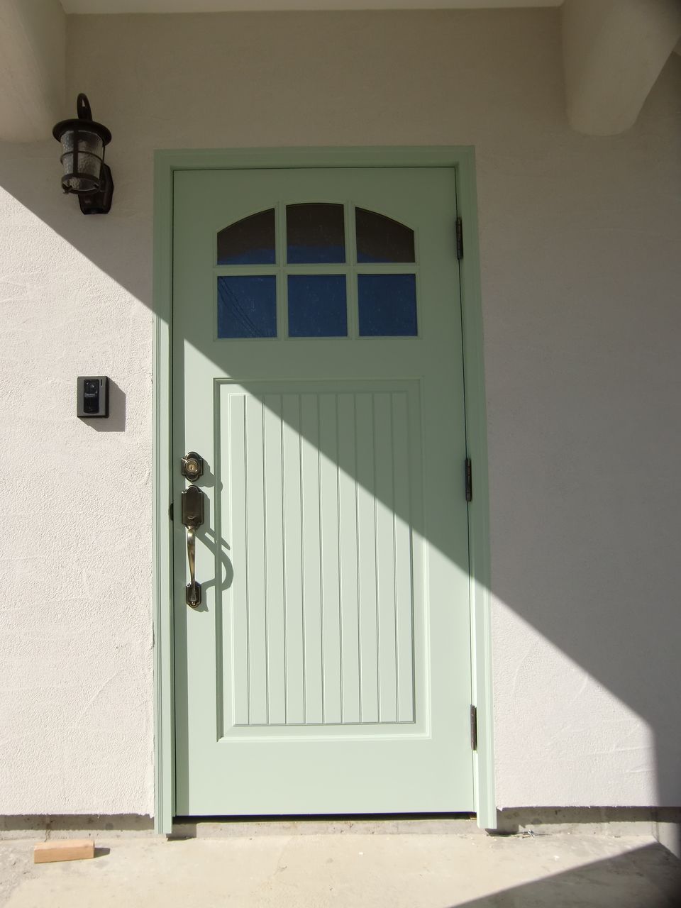 かわいい色の玄関ドア 赤毛のアン