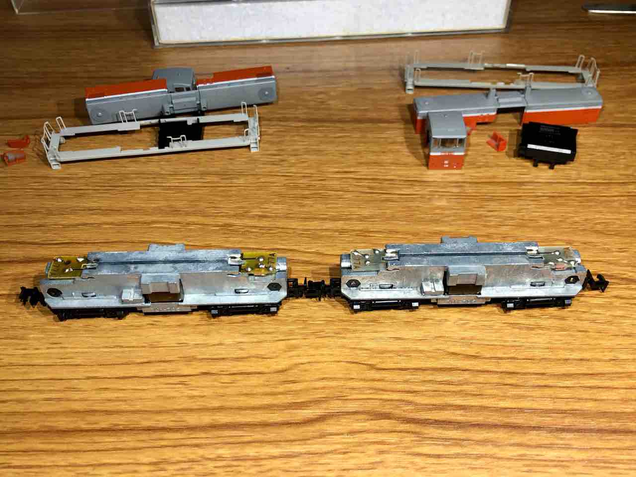 KATO DD13 品番N701と701比較 2 : 愛犬クマの鉄道模型製作備忘録 KATO DD13 品番N701と701比較 2 : 愛犬クマの鉄道模型製作備忘録