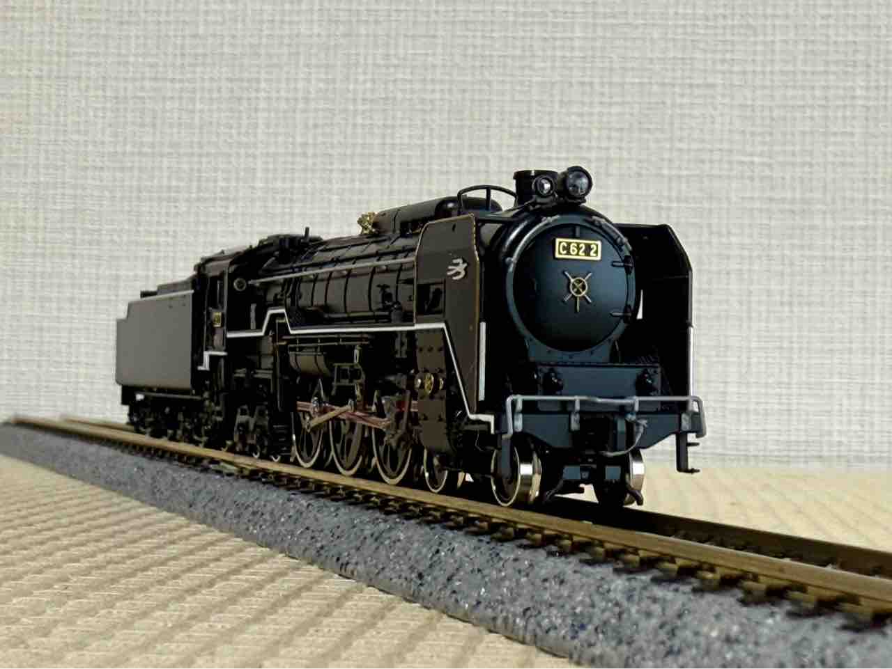 KATO C62 2 梅小路機関区 : 愛犬クマの鉄道模型製作備忘録