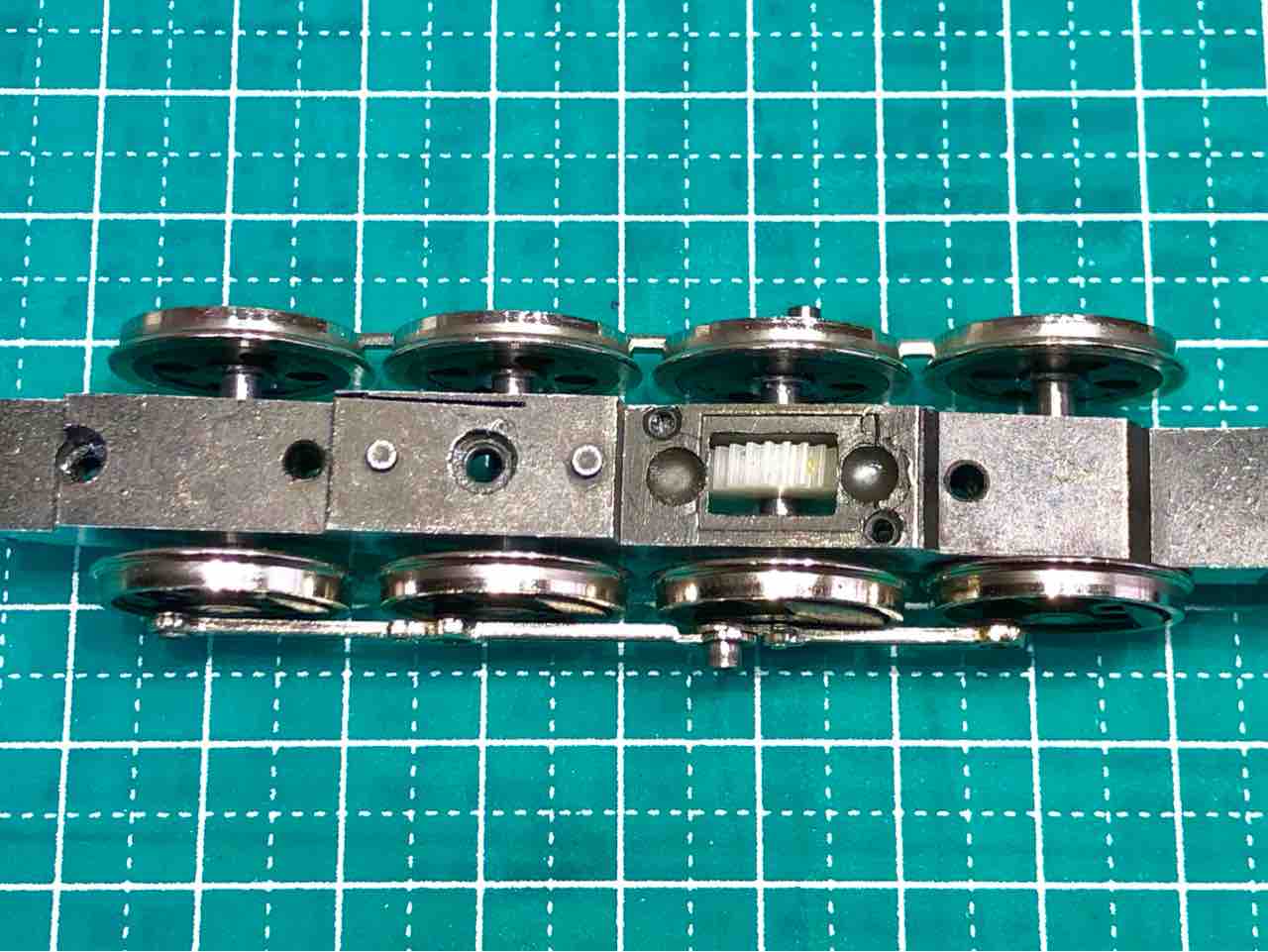 アダチD52 改軌工事 1 : 愛犬クマの鉄道模型製作備忘録