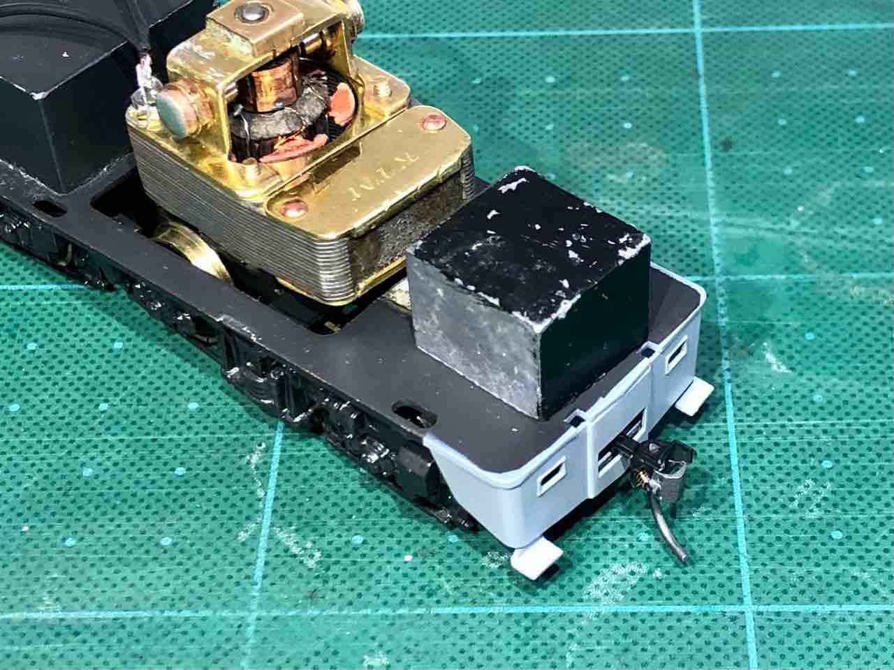 つぼみ堂 EF60レストア記録 14 : 愛犬クマの鉄道模型製作備忘録