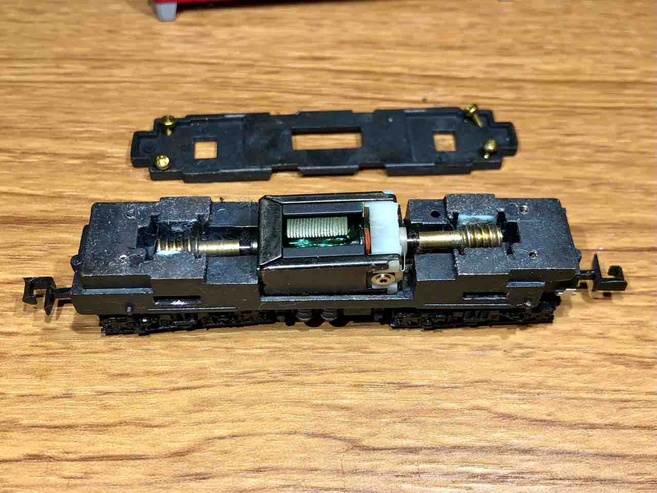 Nゲージ　ナインスケール　TOMIX ED75 型 電気機関車 香港製 Nゲージ TOMIX 香港製ED75 ① : 愛犬クマの鉄道模型製作備忘録