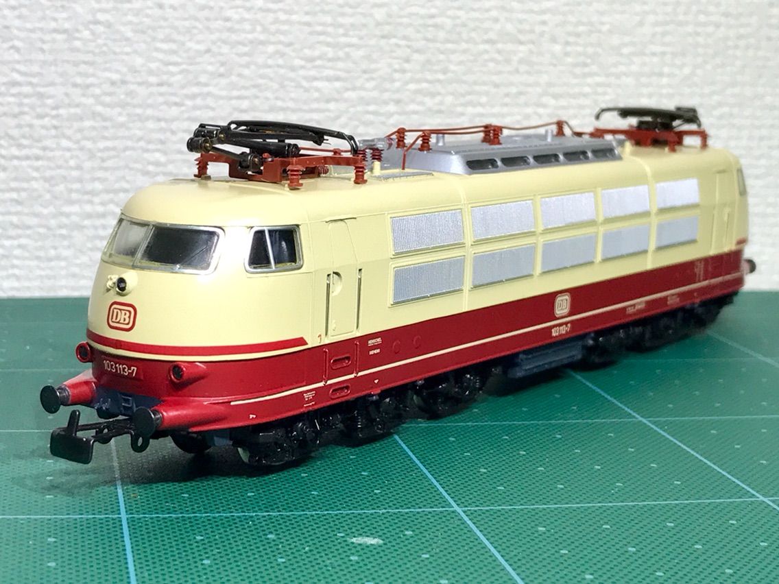 Merklin HO BR103型電気機関車 : 愛犬クマの鉄道模型製作備忘録