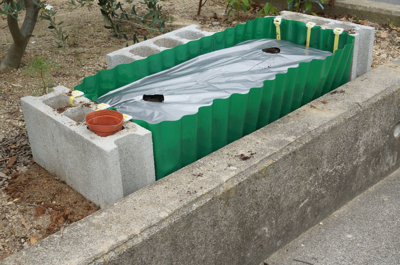 30分でできる インスタント花壇 畑 ボットマト