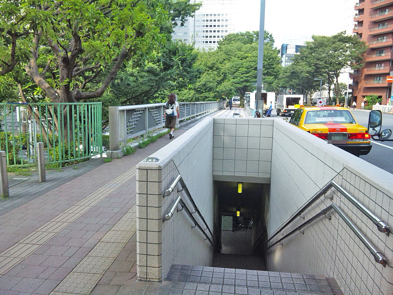 相棒ロケ地 Season 9 顔のない男 の日本国際航空と 犯人が好きな場所 新 神戸尊の事件簿 Mixiページ