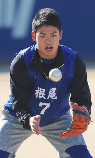 中日 ドラ1根尾 自主トレ中に下半身の強い張りを訴え 練習切り上げ 超速プロ野球 まとめちゃんねる 中日 ドラ1根尾 自主トレ中に下半身の強い張りを訴え 練習切り上げ 超速プロ野球 まとめちゃんねる