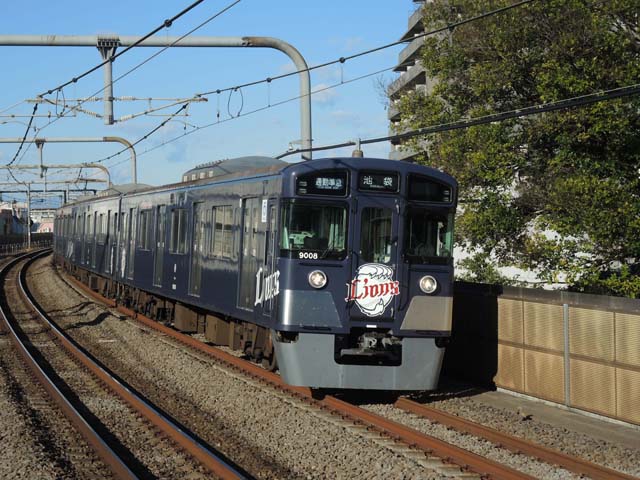 西武鉄道に三代目“L-train”登場 : モデラーな日々 とれいんスタッフブログ